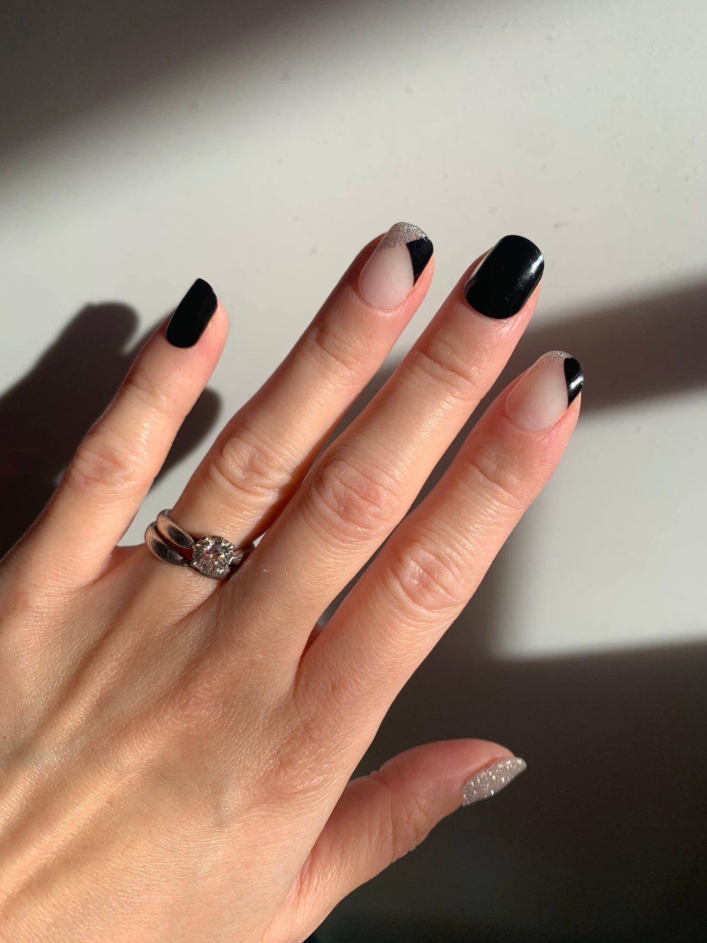 Tangram (Black & Silver Glitter) Semi-Cured Gel Nail Stickers