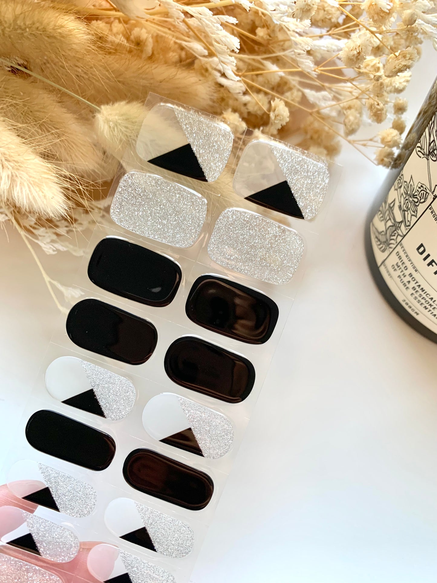 Tangram (Black & Silver Glitter) Semi-Cured Gel Nail Stickers
