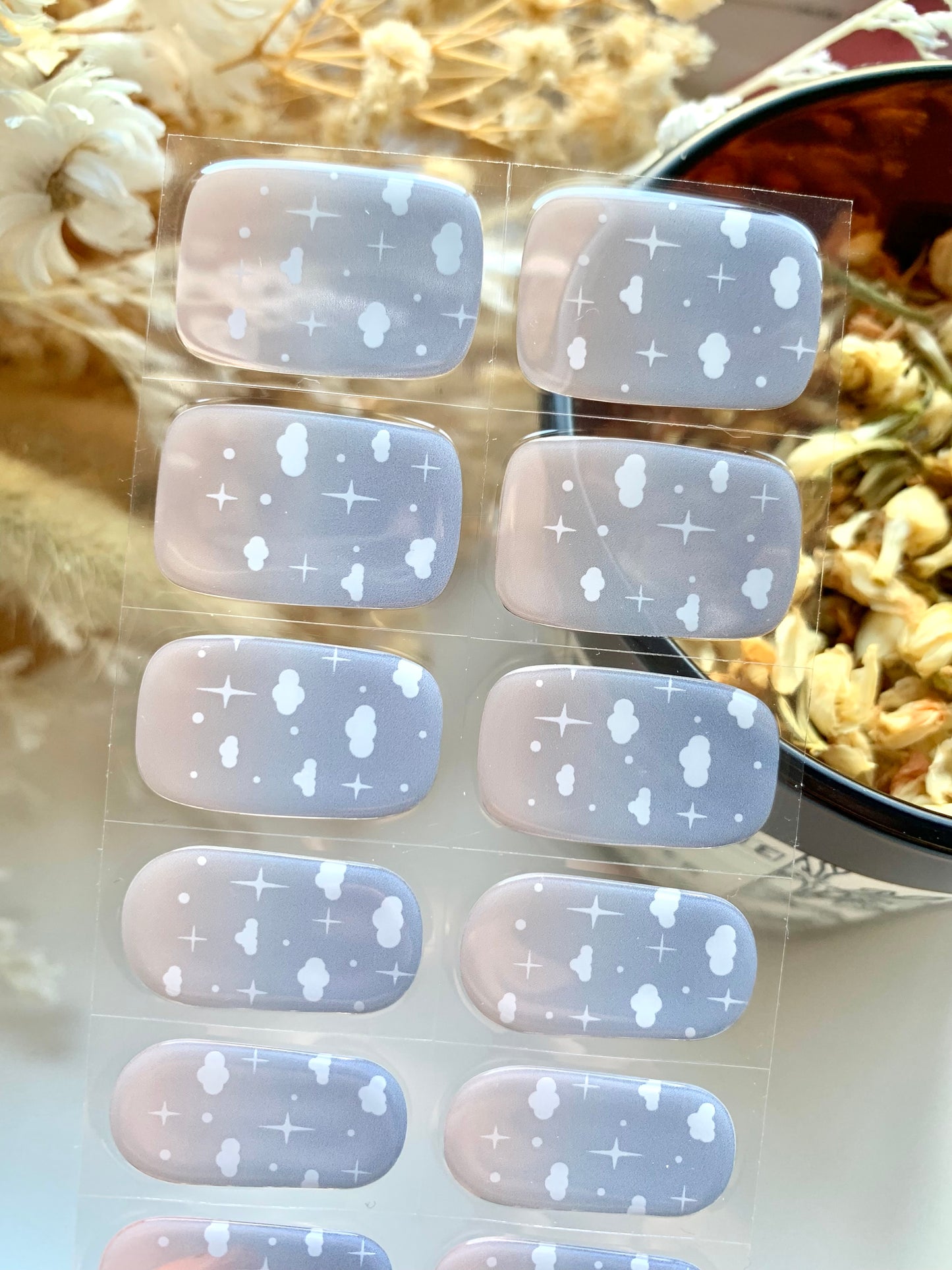 Belt of Venus Semi-Cured Gel Nail Stickers
