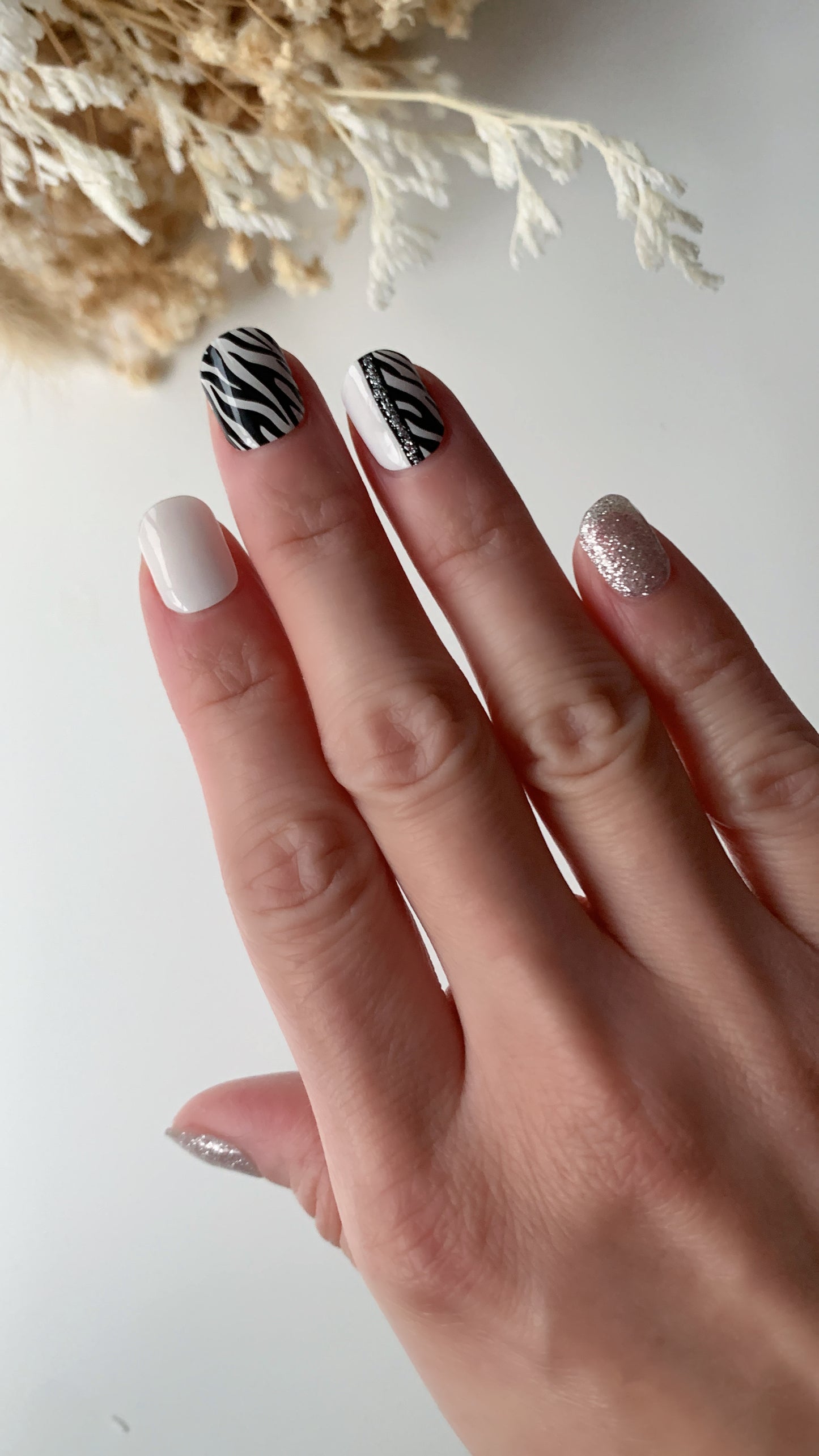 Zebra Print Semi-Cured Gel Nail Stickers